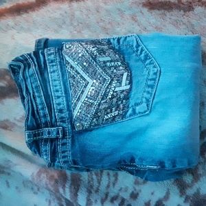 MissMe pants with a signature boot cut size 8